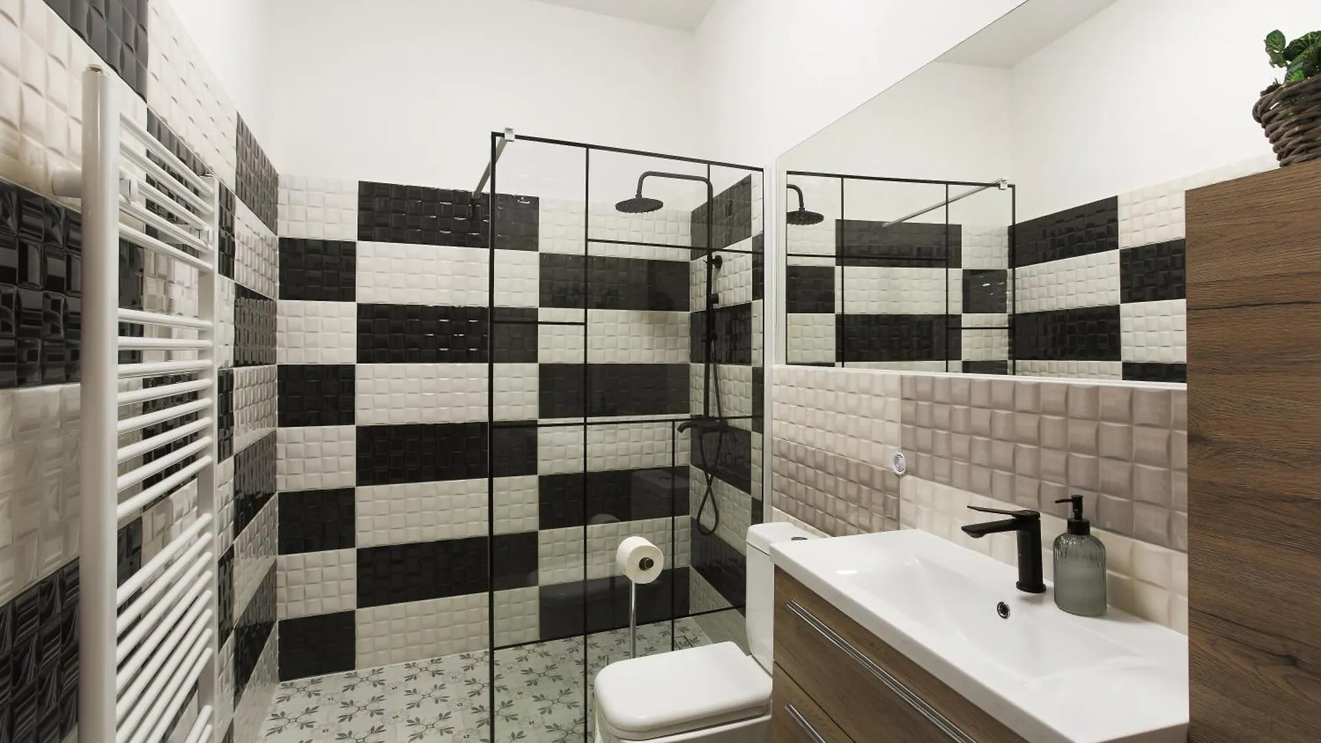 Luxury 1 Bedroom Apartment In Central Prague
